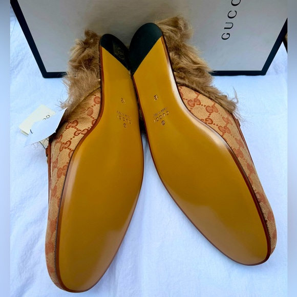 GUCCI Princeton GG Canvas Slipper - Picture 2 of 5